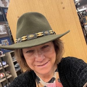 Meet your Posher, Tracy